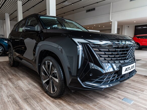 2026 Geely Atlas II, чёрный, 4229990 рублей - вид 15