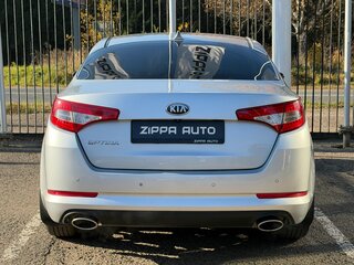 2013 Kia Optima III Рестайлинг, серебристый, 1399000 рублей, вид 5