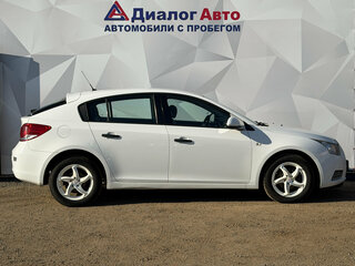 2012 Chevrolet Cruze I, белый, 599000 рублей, вид 4