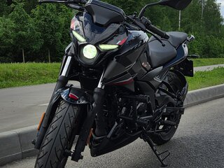 2023 Bajaj Pulsar N250, чёрный, 280000 рублей, вид 3