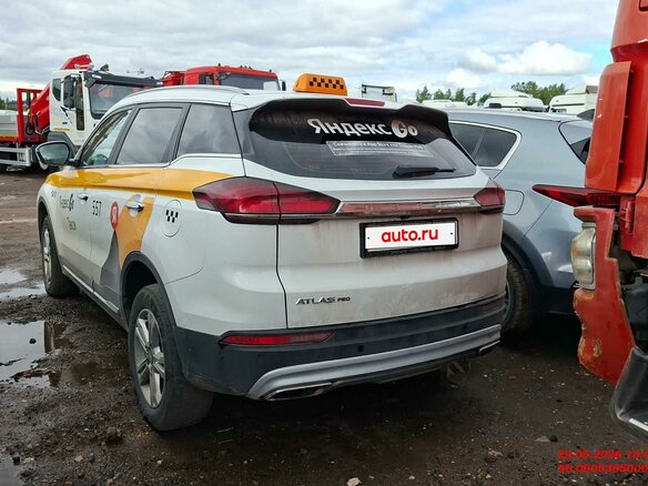 2023 Geely Atlas Pro, белый, 1406000 рублей - вид 2