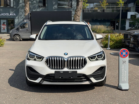 2023 BMW X1 Long 20Li sDrive II (F48) Рестайлинг, белый, 2640000 рублей, вид 2