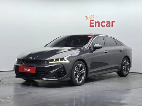Kia K5 III
