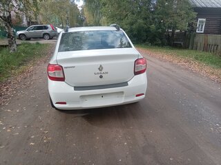 2015 Renault Logan II, белый, 520000 рублей, вид 4