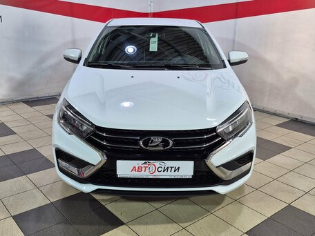 2023 Lada (ВАЗ) Vesta I Рестайлинг (NG), белый, 895000 рублей, вид 3