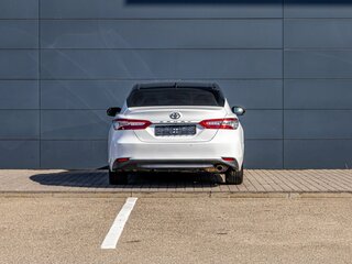 2021 Toyota Camry VIII (XV70) Рестайлинг, белый, 2495000 рублей, вид 5