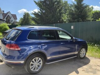 2016 Volkswagen Touareg II Рестайлинг, синий, 3900000 рублей, вид 2