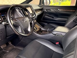 2018 Toyota Alphard III Рестайлинг, чёрный, 6950000 рублей, вид 3