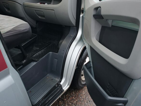 2010 Peugeot Boxer, серебристый, 500000 рублей - вид 5