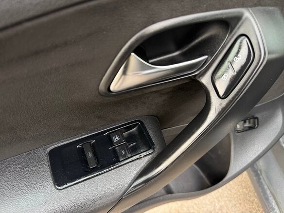 2011 Volkswagen Polo V, серый - вид 9