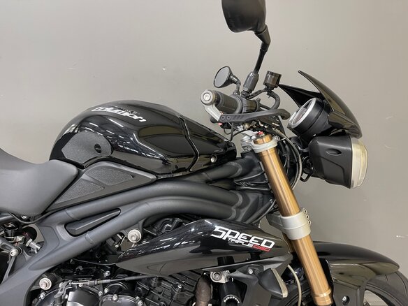 2013 Triumph Speed Triple, чёрный, 680000 рублей - вид 14