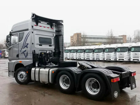2024 FAW JH6, серебристый, 8750000 рублей, вид 3