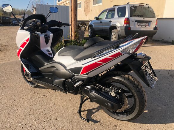 2011 Yamaha TMAX, белый, 850000 рублей - вид 4