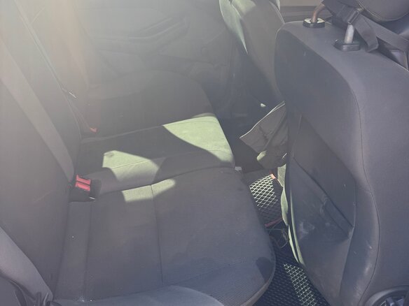2011 Ford Focus III, красный, 450000 рублей - вид 9