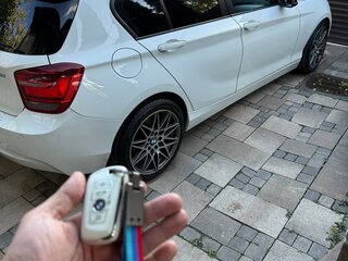2012 BMW 1 серии 116i II (F20/F21), белый, 1175000 рублей, вид 2