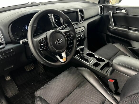 2018 Kia Sportage IV, белый, 2000000 рублей - вид 9