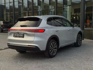2026 Geely EX5 Гибрид EM-R, серебристый, 3829990 рублей, вид 2