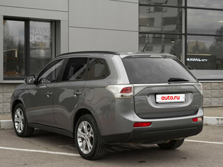 2012 Mitsubishi Outlander III, серый, 1329000 рублей, вид 4
