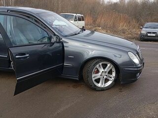 2009 Mercedes-Benz E-Класс 200 5G-Tronic IV (W212, S212, C207), серый, 1200000 рублей, вид 3