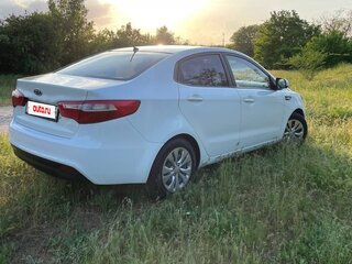 2012 Kia Rio III, белый, 620000 рублей, вид 4
