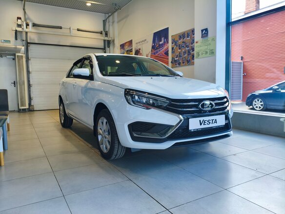2026 Lada (ВАЗ) Vesta I Рестайлинг (NG), белый, 1785000 рублей - вид 3