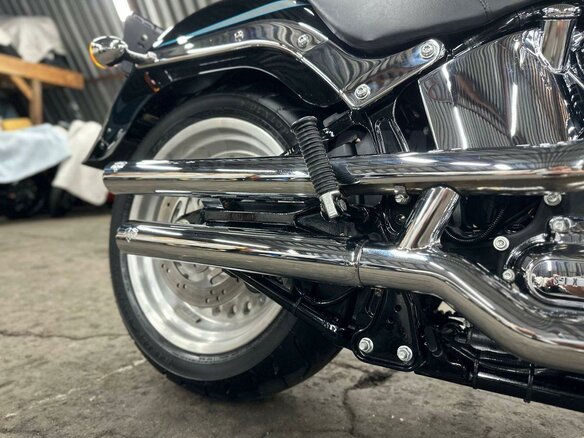 2010 Harley-Davidson Fat Boy, чёрный, 990000 рублей - вид 18
