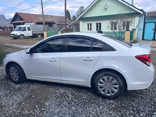 2015 Chevrolet Cruze I Рестайлинг, белый, 600000 рублей, вид 4
