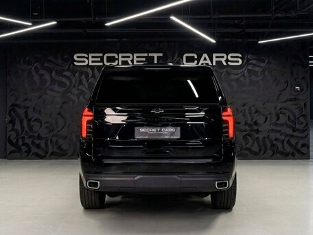2025 Chevrolet Tahoe V Рестайлинг, чёрный, 12980000 рублей, вид 4