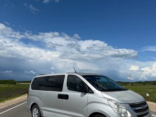 2009 Hyundai Grand Starex I, серебристый, 750000 рублей, вид 2