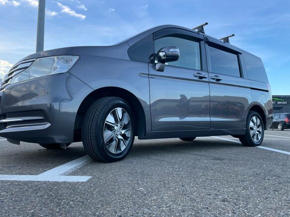 2014 Honda Stepwgn IV Рестайлинг, серый - вид 5