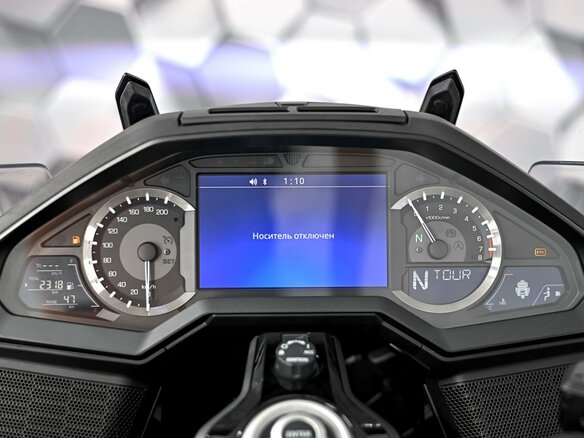 2025 Honda GL 1800 Gold Wing, красный, 3399000 рублей - вид 8