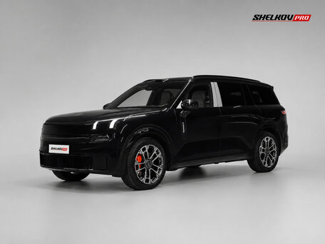 Lynk & Co 900