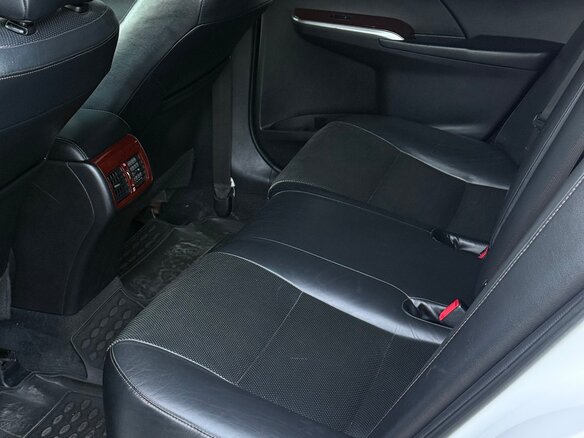 2013 Toyota Camry VII (XV50), белый, 1750000 рублей - вид 17