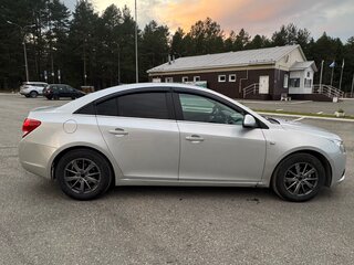 2011 Chevrolet Cruze I, серебристый, 580000 рублей, вид 3