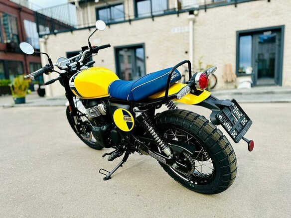 2026 Royal Enfield Bear 650, жёлтый - вид 19