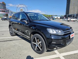 2011 Volkswagen Touareg II, чёрный, 1900000 рублей, вид 2