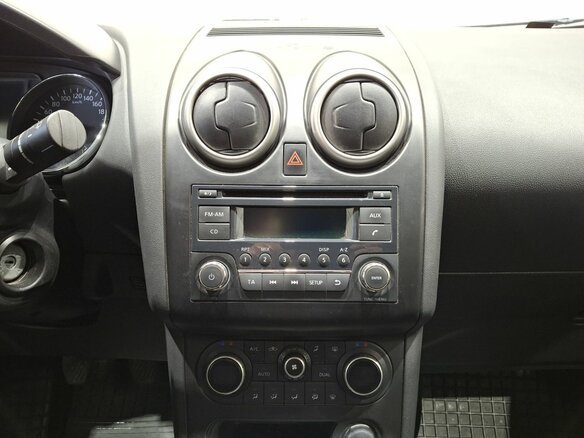 2013 Nissan Qashqai I Рестайлинг, серебристый, 1110000 рублей - вид 12