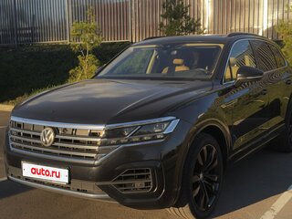 2018 Volkswagen Touareg III, чёрный, 4750000 рублей, вид 1