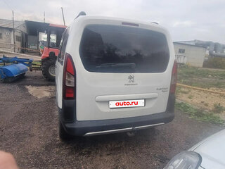 2013 Peugeot Partner II Рестайлинг, белый, 750000 рублей, вид 4