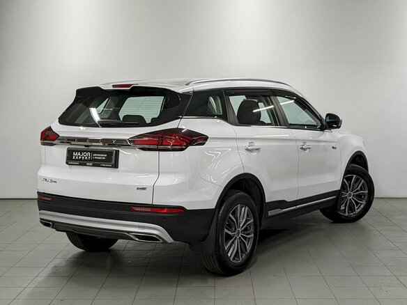 2023 Geely Atlas Pro, белый, 1700000 рублей - вид 4