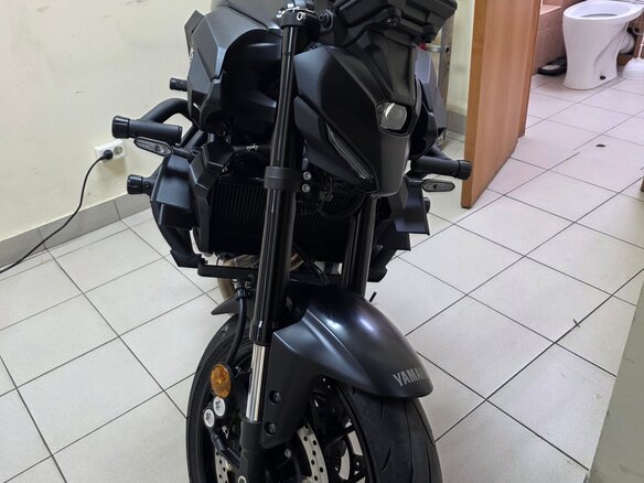2025 Yamaha MT-07 (FZ-07), чёрный, 1050000 рублей - вид 2