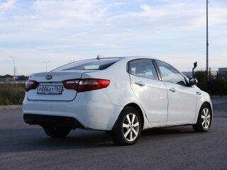 2012 Kia Rio III, белый, 373000 рублей, вид 5