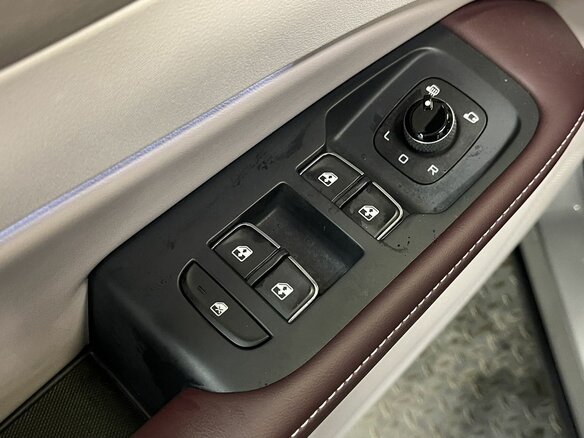 2025 Bestune T90 I, серый, 4181000 рублей - вид 16