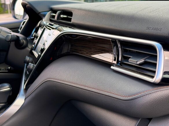 2018 Toyota Camry VIII (XV70), белый - вид 13
