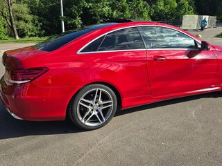 2015 Mercedes-Benz E-Класс 200 IV (W212, S212, C207) Рестайлинг, красный, 2750000 рублей, вид 5