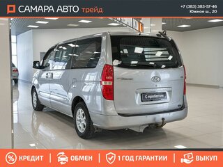 2011 Hyundai Grand Starex I, серебристый, 1080000 рублей, вид 5