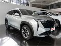 2026 Geely Atlas II, серебристый - вид 2