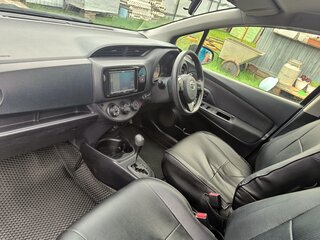 2018 Toyota Vitz III (XP130) Рестайлинг 2, чёрный, 850000 рублей, вид 5
