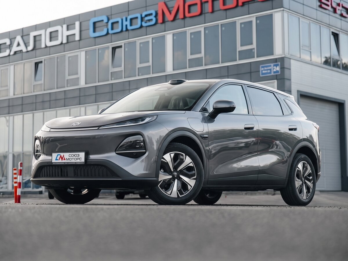 Открыть фотографии: Changan Qiyuan Q05 II