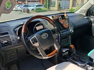 2013 Toyota Land Cruiser Prado 150 Series, белый, 3200000 рублей, вид 4